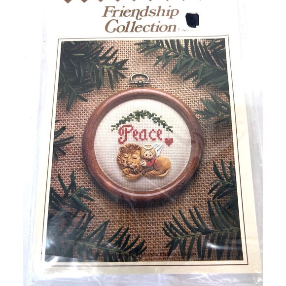 Peace Cross-Stitch Kit With Bas-Relief Figure By The Dutch Touch - Picture 1 of 4